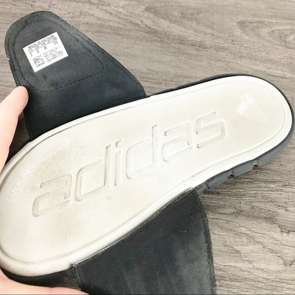 ADIDAS Boy’s Striped Slides - Picture 9 of 10